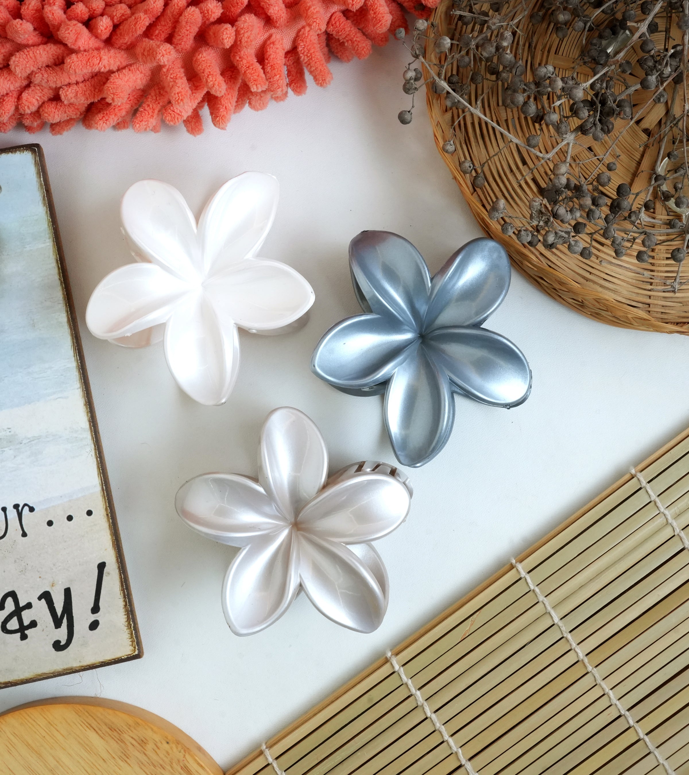 Floral hair clips