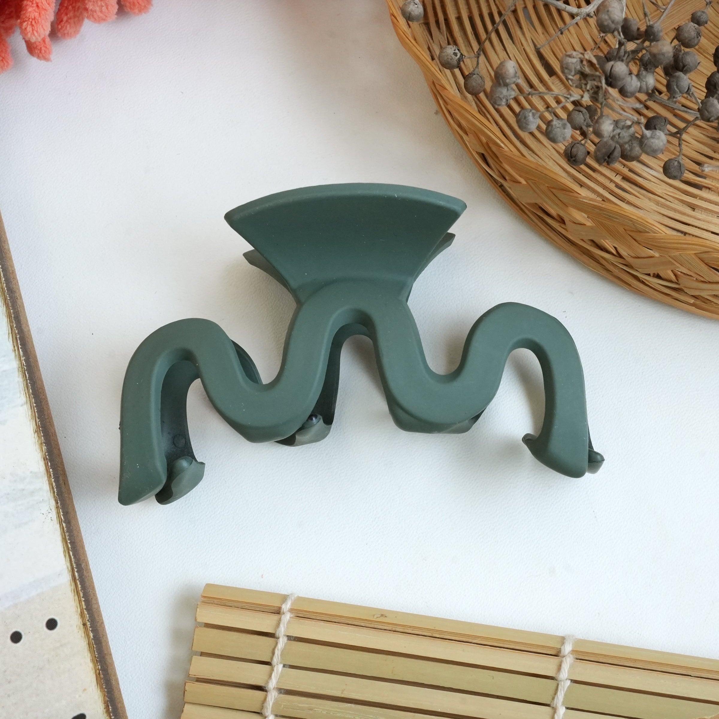 Wavy Hair Catcher