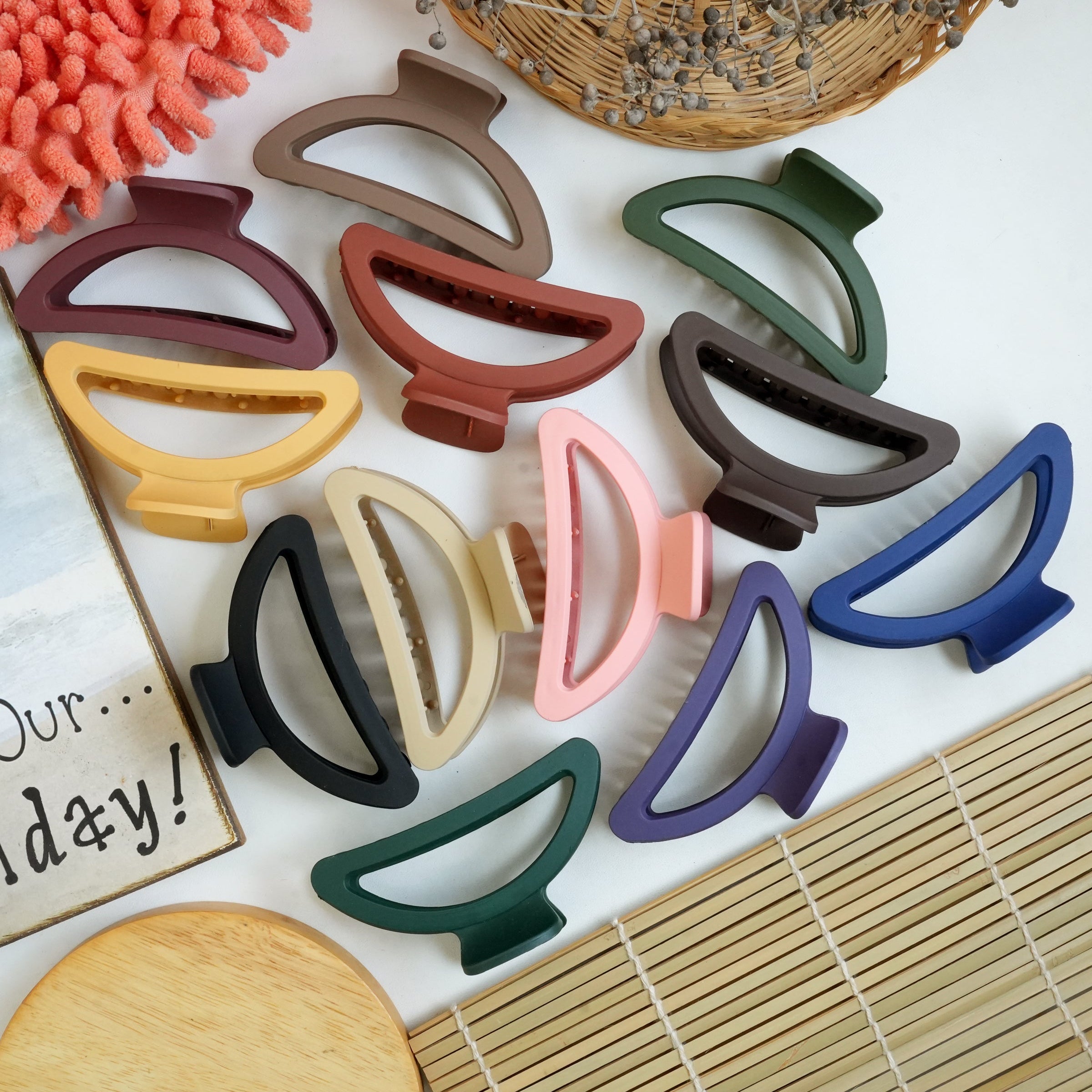 Multicolor Matte Hair Claw Clips