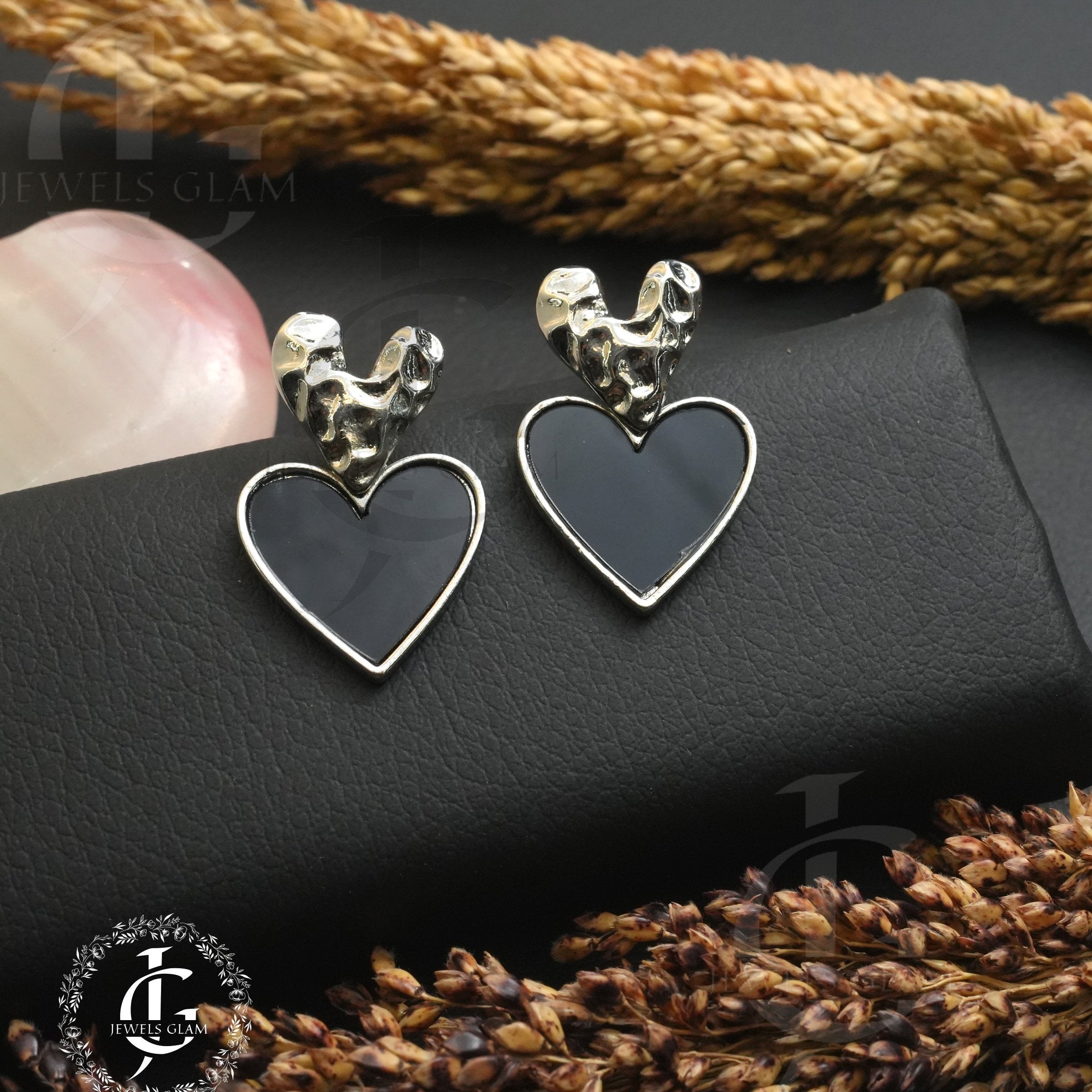 Black Heart Elegance Drop Earrings
