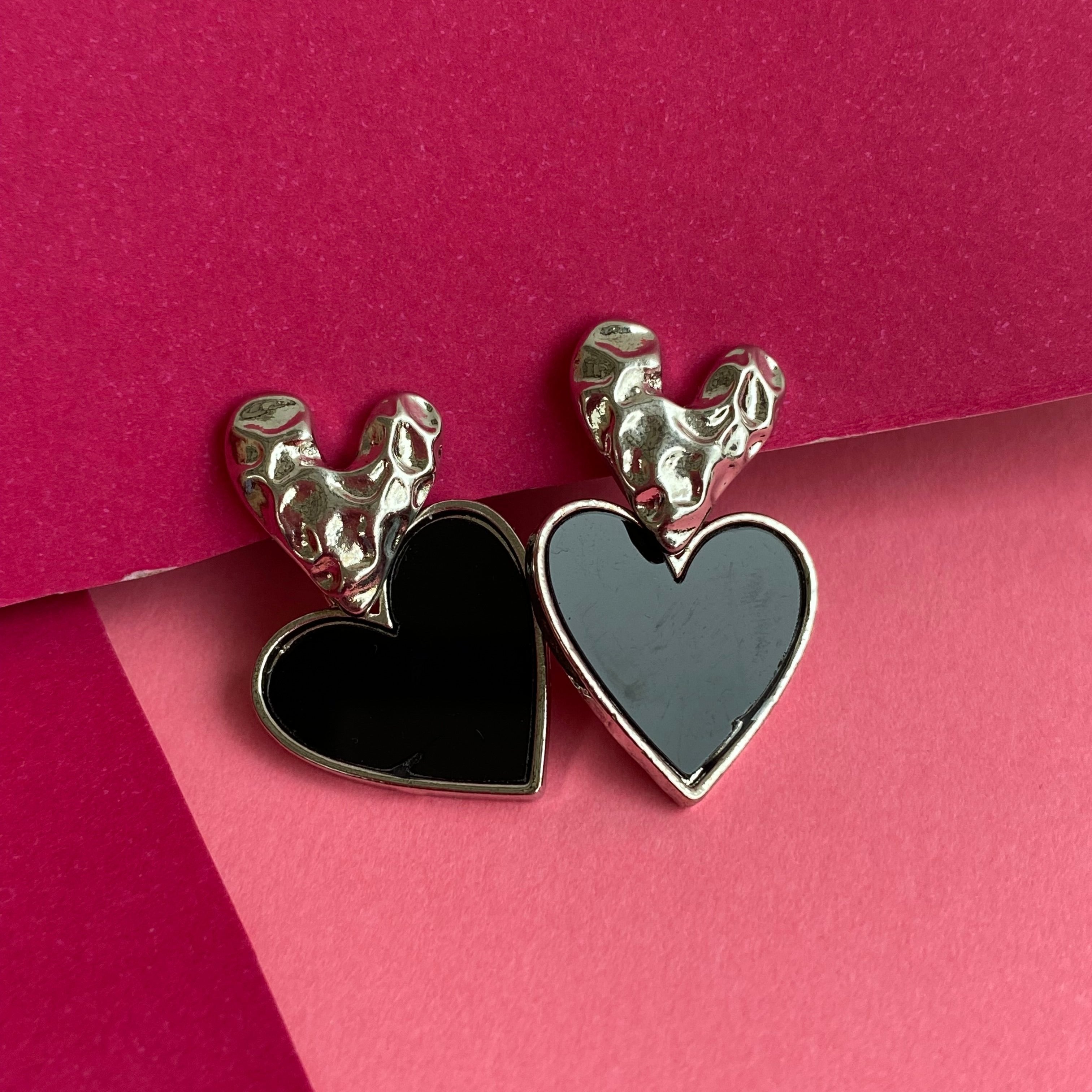 Black Heart Elegance Drop Earrings