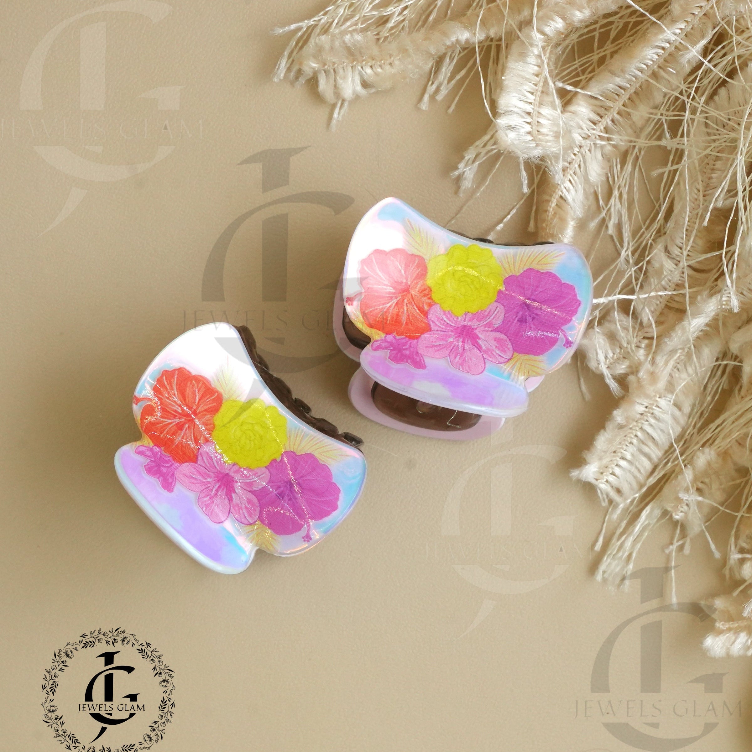 Floral Charm Acrylic Hair Catchers