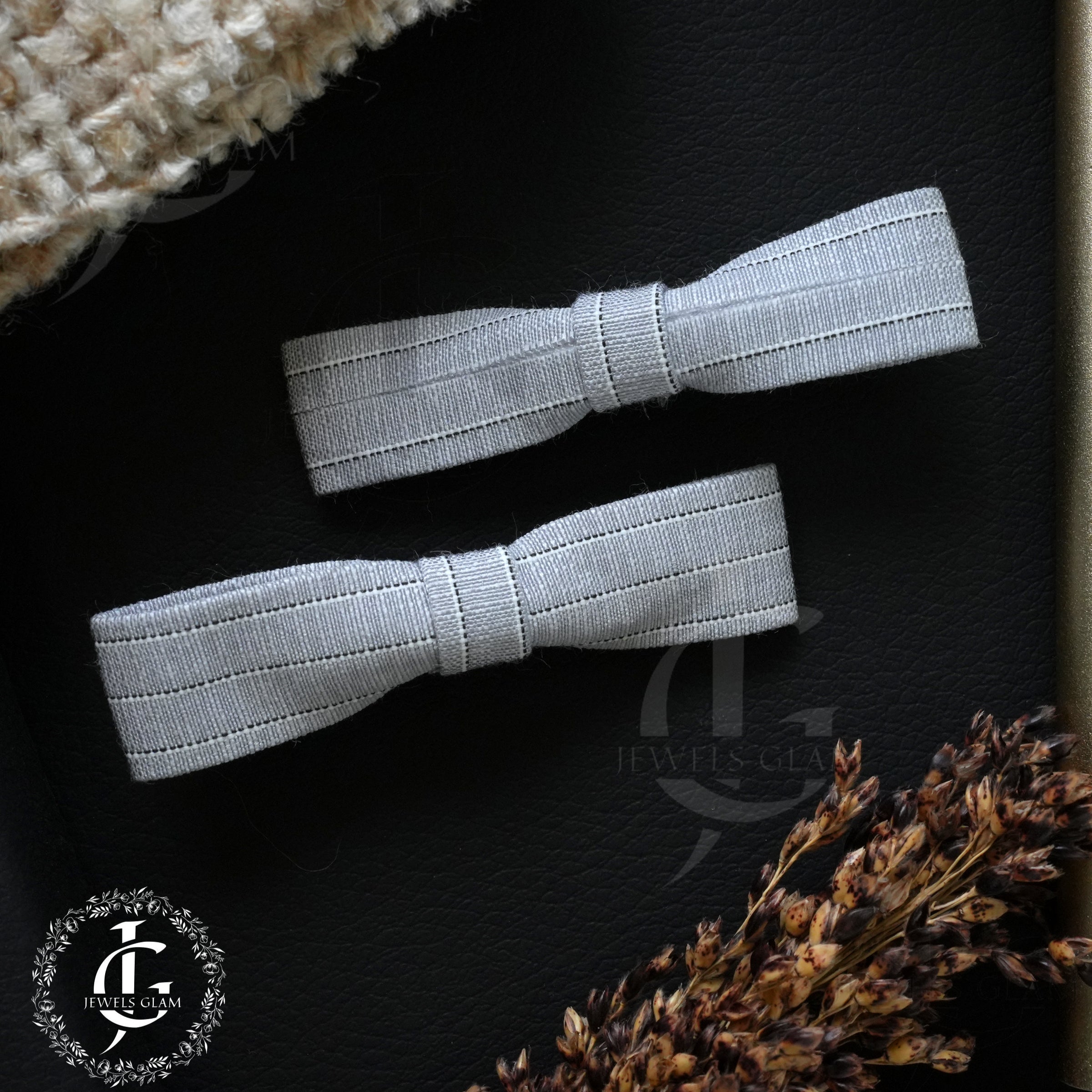 Classic Textured Bow Hair Pins