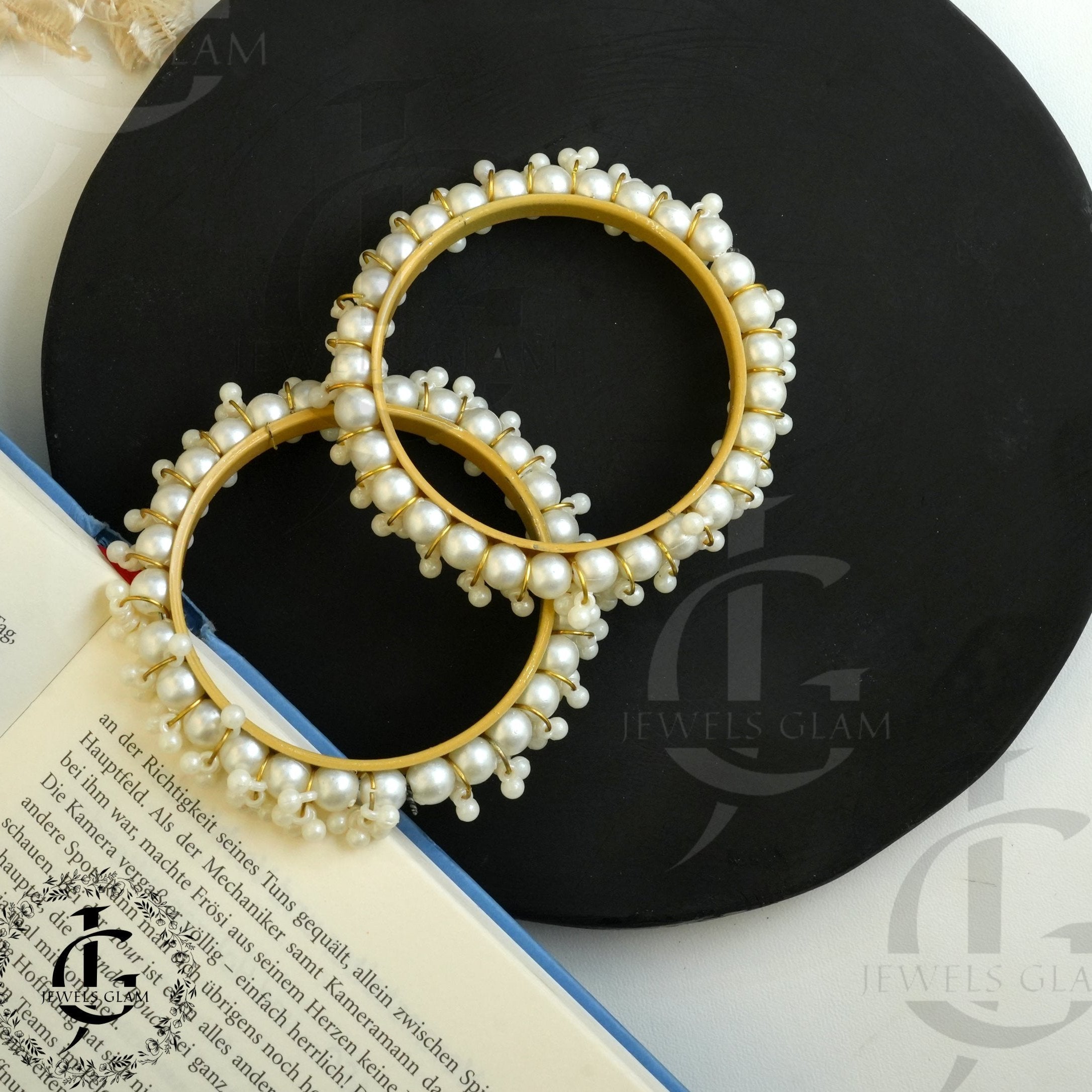 Classic Gold Bangles with Elegant Pearl Embellishments (2pc)