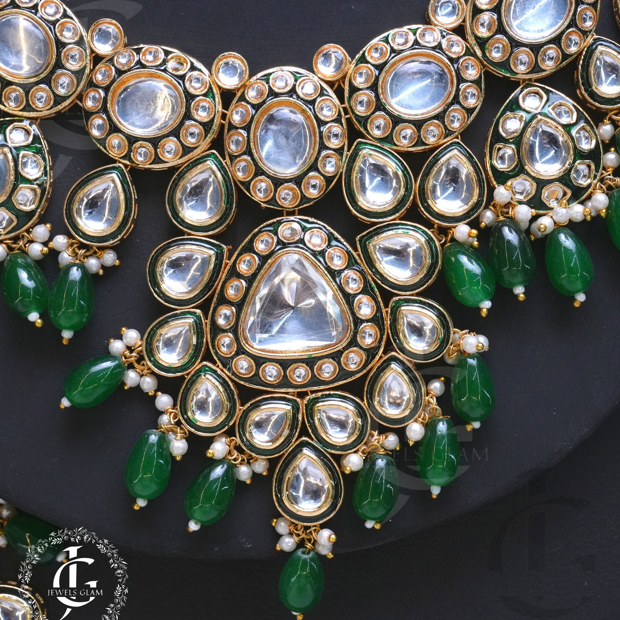 Emerald Majesty Kundan Bridal Jewelry Set