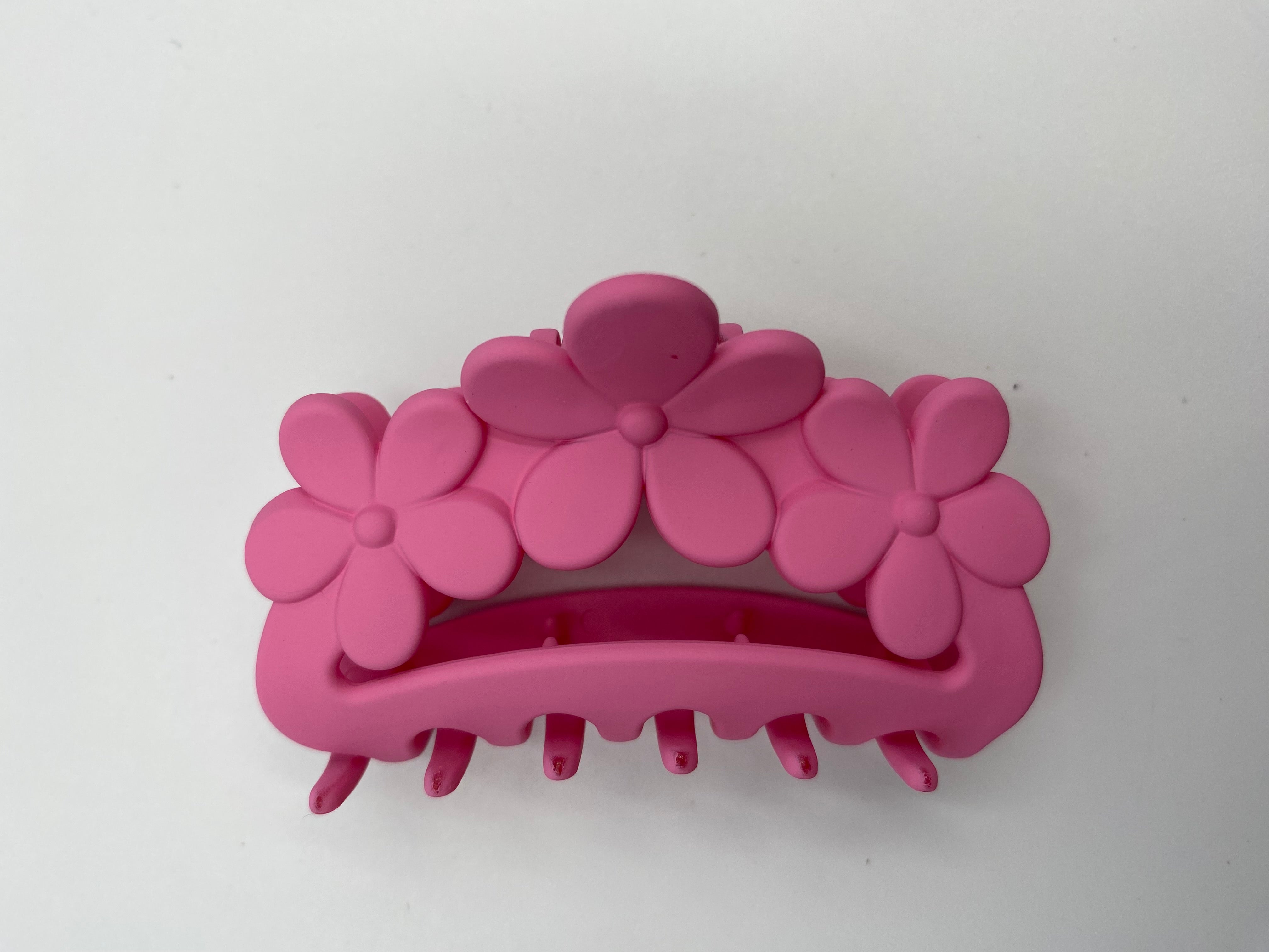 Floral Elegance Hair Claw