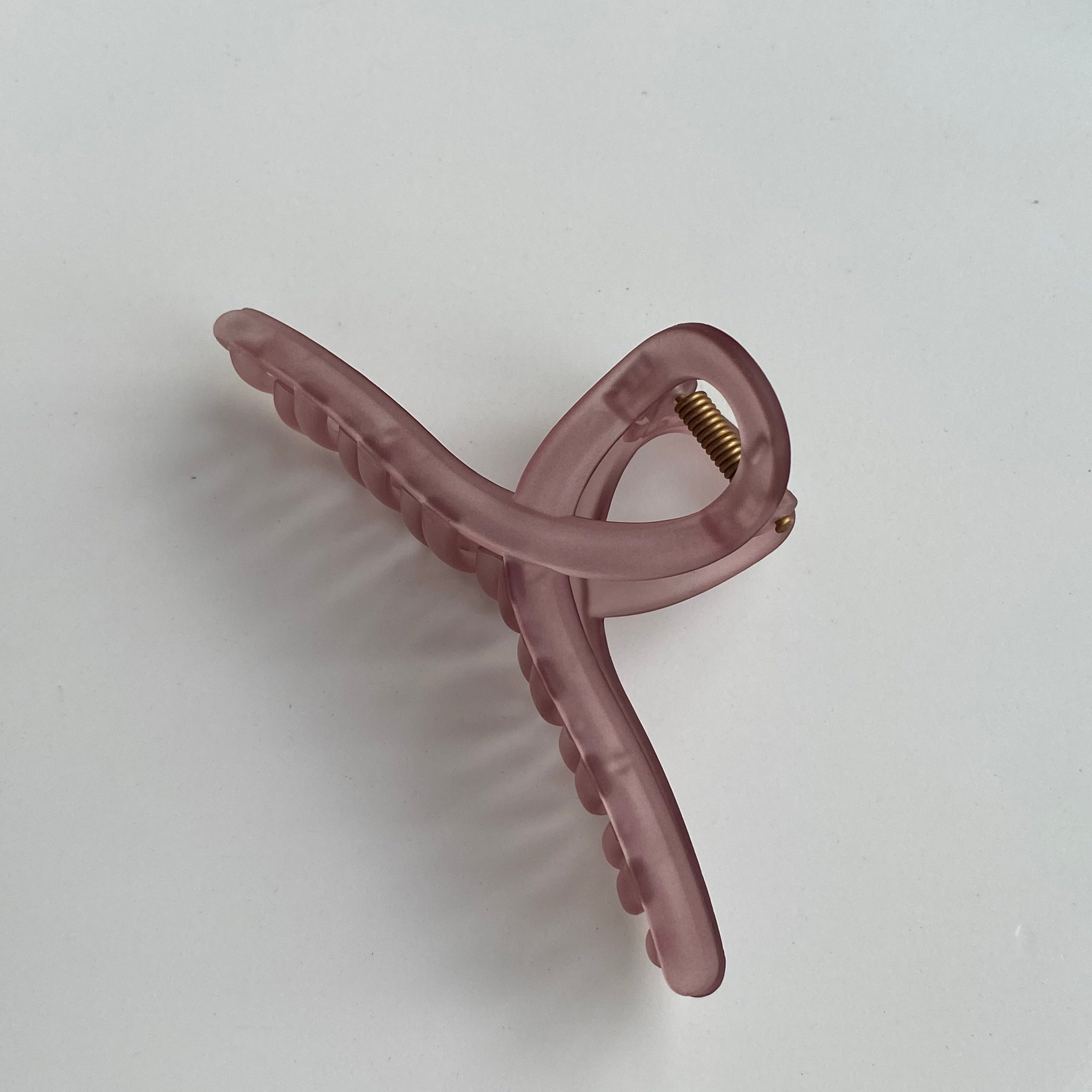 Elegant Matte Cross Hair Clip