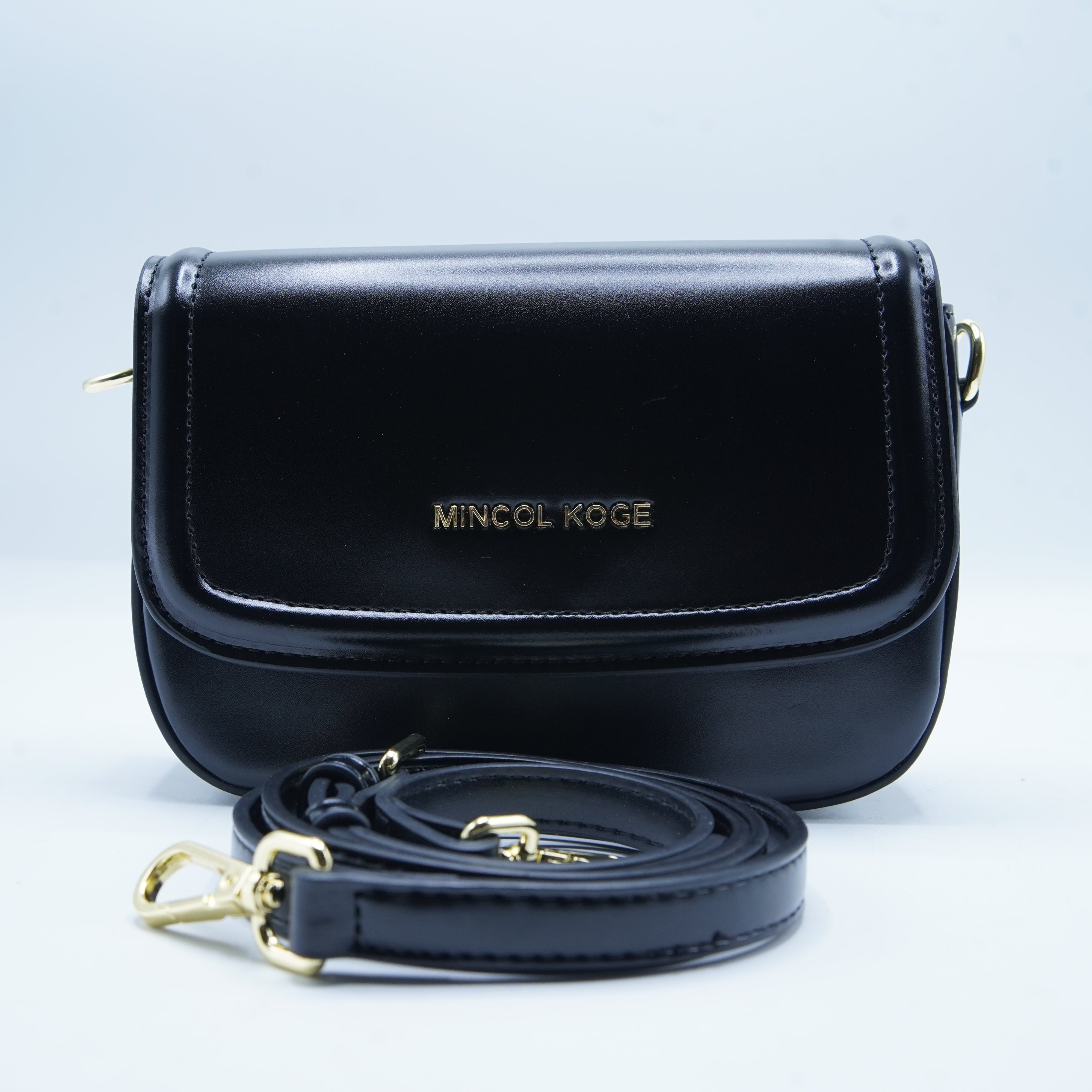Women Sleek Leather Bag With Adjustable Strap