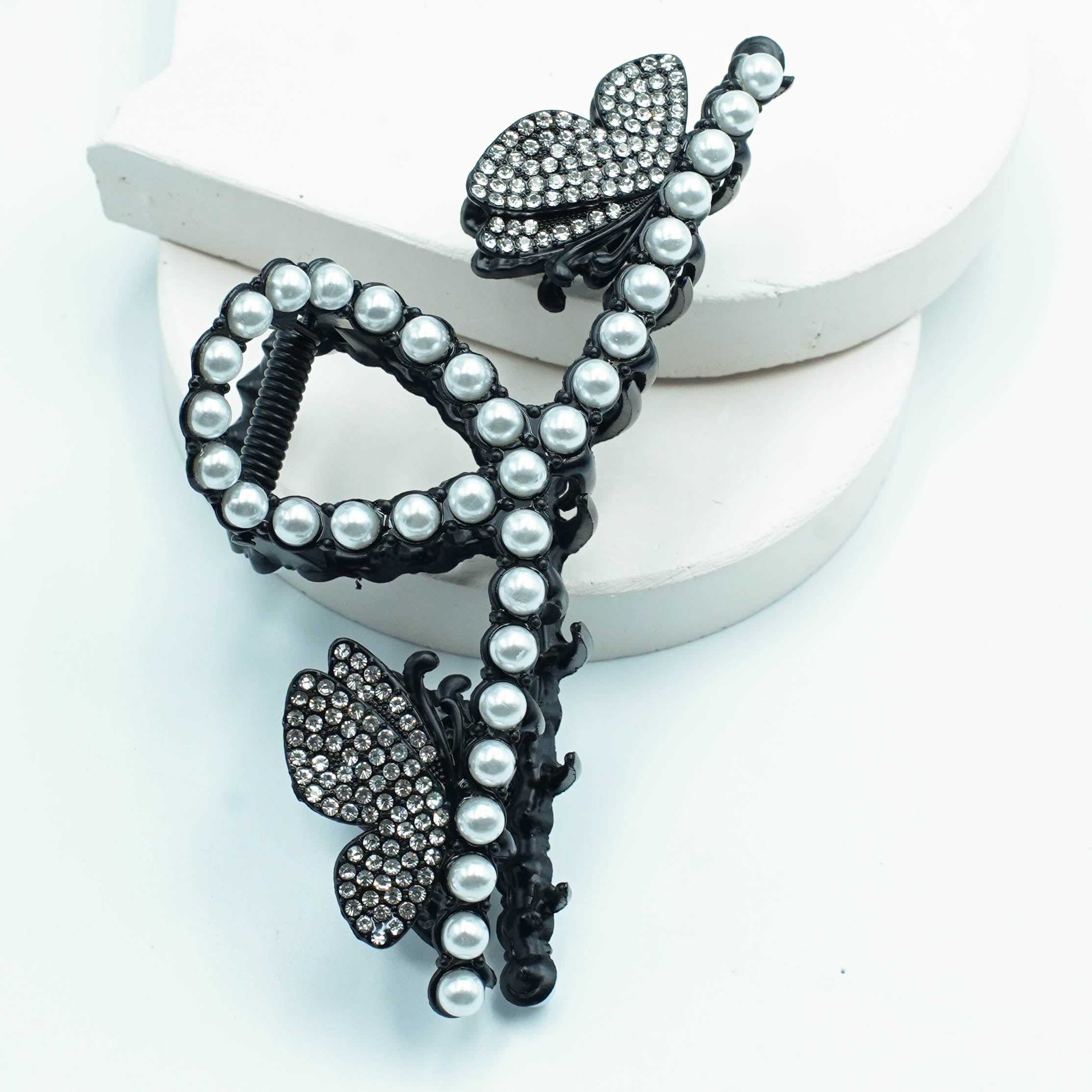 Elegant Butterfly Pearl Metal Hair Claw