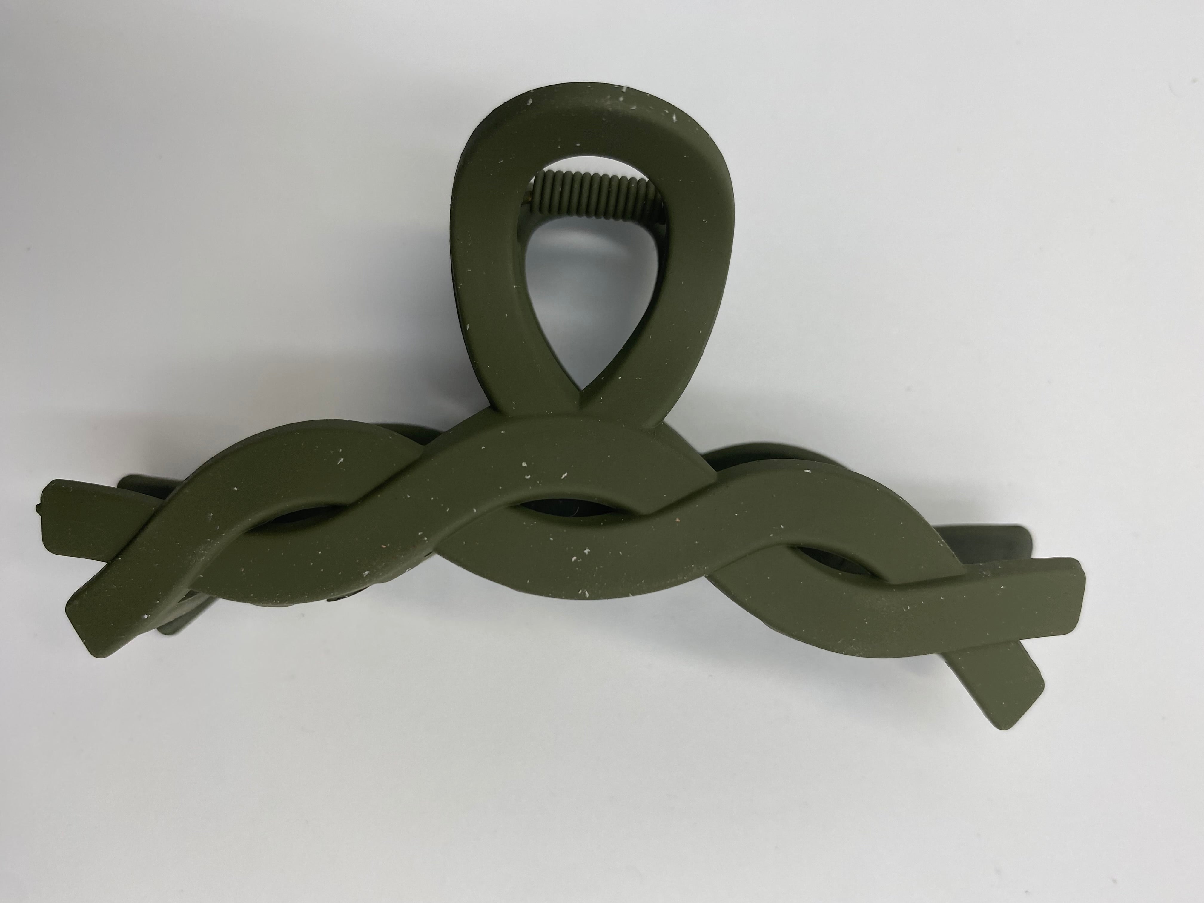 Twisted Matte Hair Claw Clips