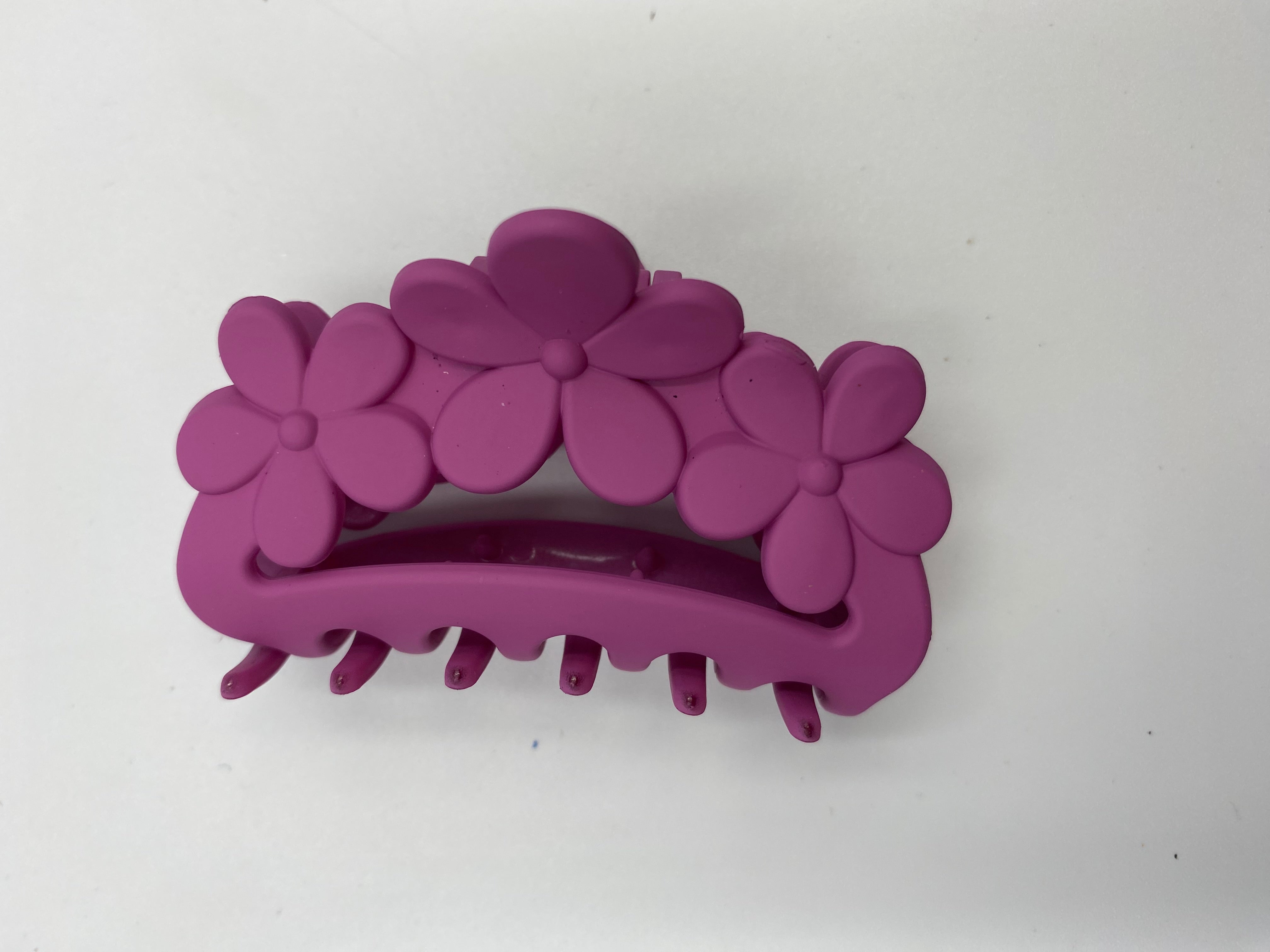 Floral Elegance Hair Claw