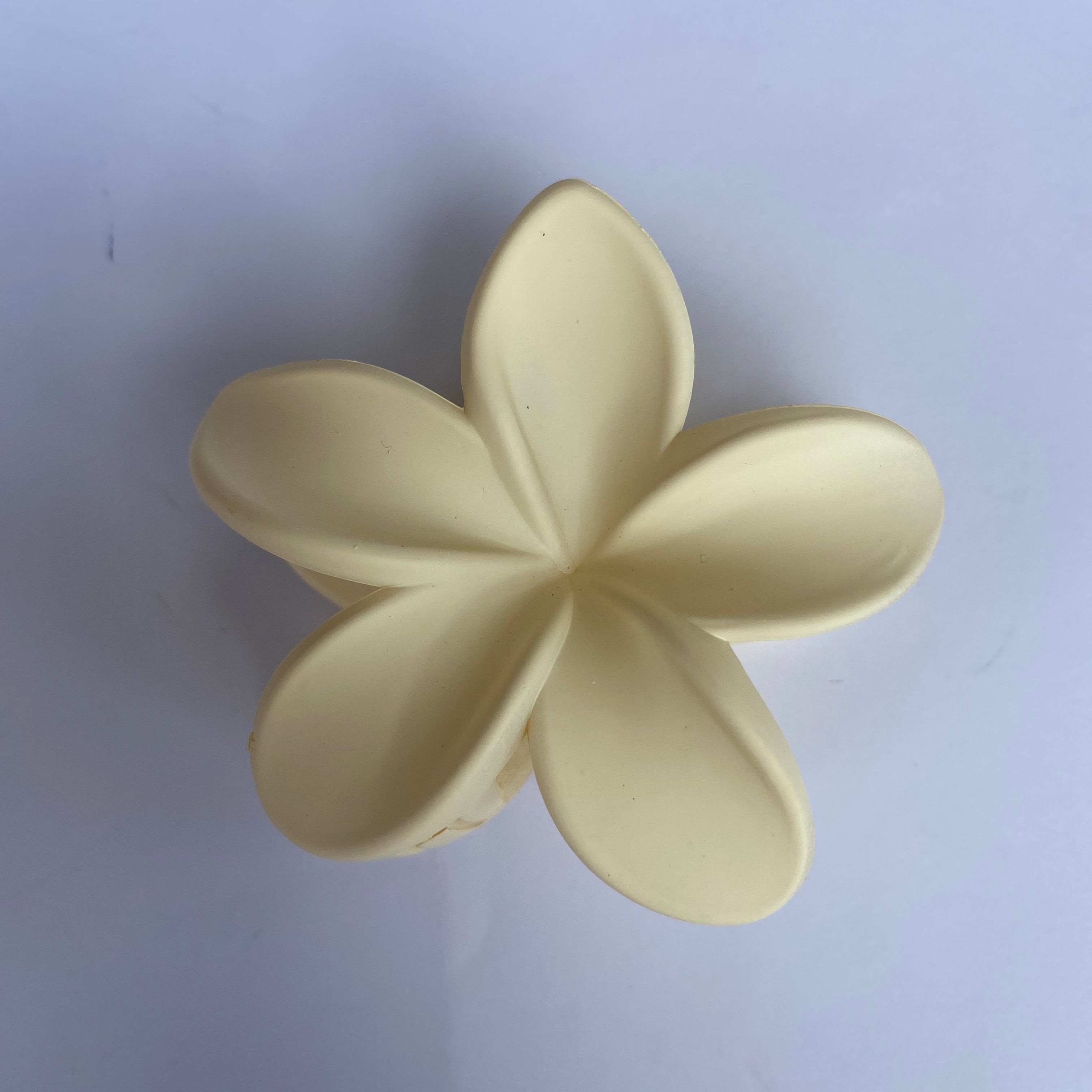 Elegant Matte Flower Hair Claw Clips