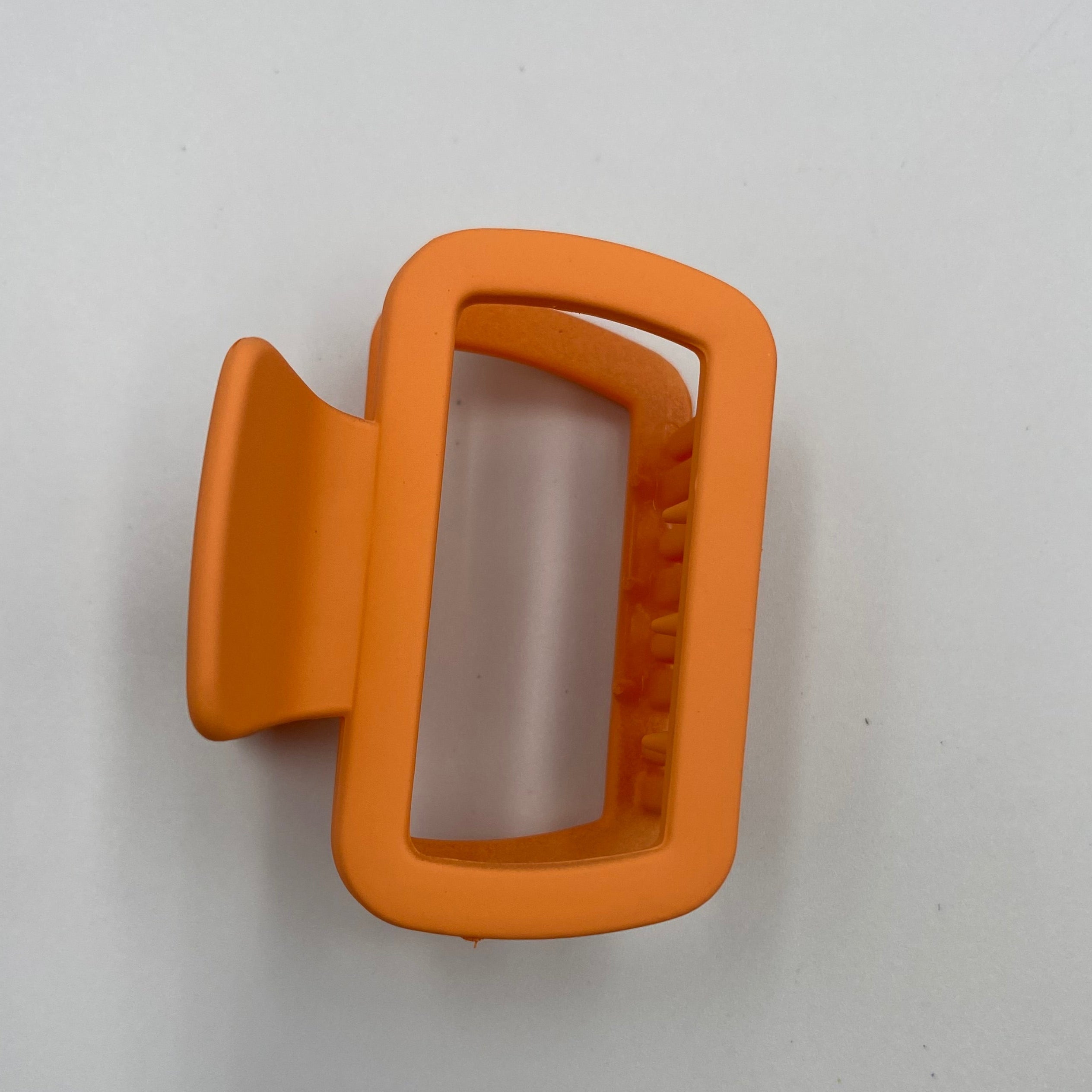 Bold Rectangle Hair Catchers - Sleek Style and Superior Grip