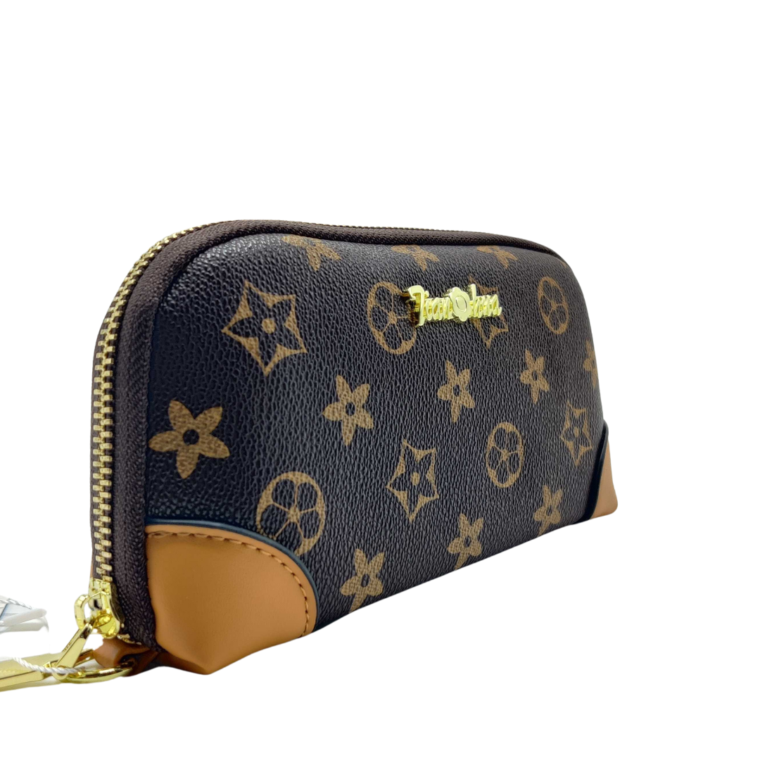Women hand pouch :)