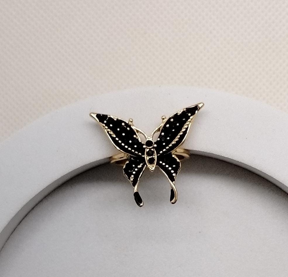 Elegant Butterfly Ring with Colorful Crystals